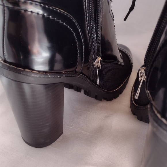 BCBG ENERATION Combat Booties - Picture 11 of 14